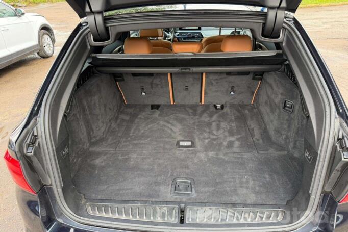 BMW 5 Series G30 Touring wagon