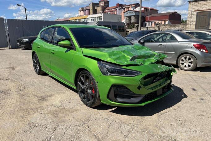 Ford Focus 4 generation Hatchback