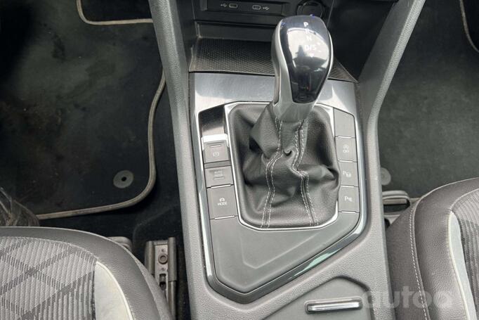 Volkswagen Tiguan 2 generation Crossover 5-doors
