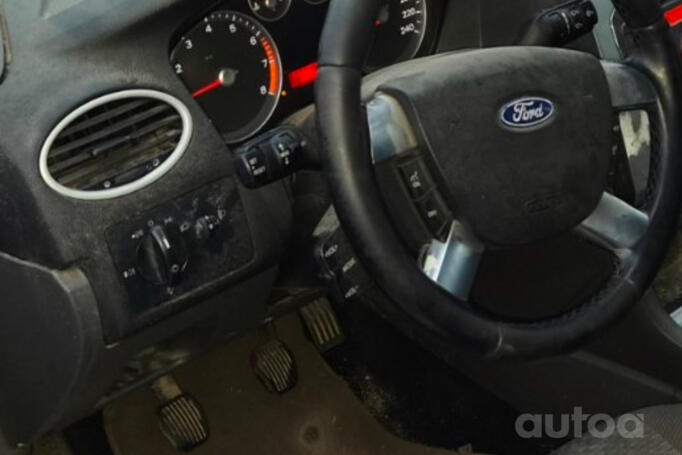 Ford Focus 2 generation Hatchback 5-doors