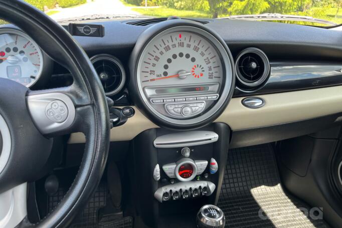 Mini Cooper R56 Hatchback