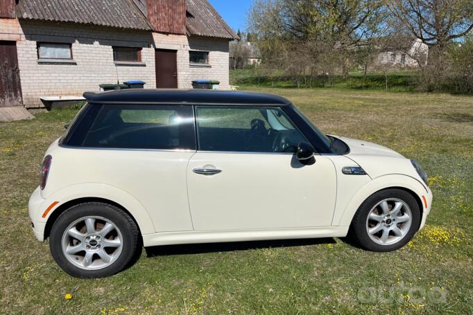Mini Cooper R56 Hatchback