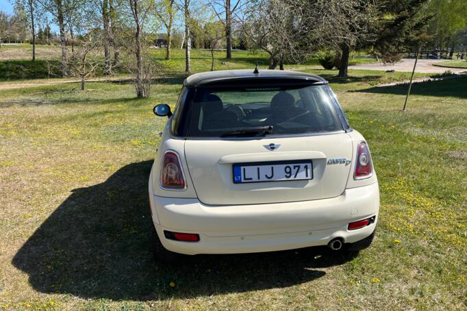Mini Cooper R56 Hatchback