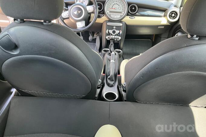 Mini Cooper R56 Hatchback
