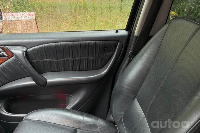Mercedes-Benz M-Class W163 [restyling] AMG crossover 5-doors