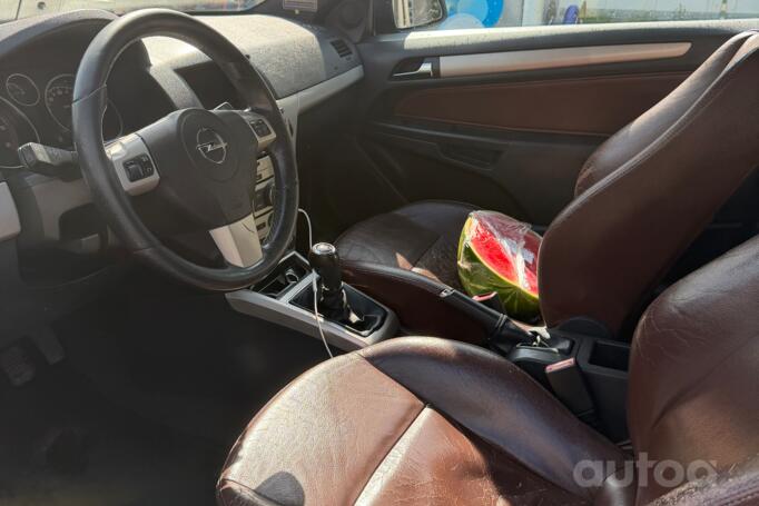 Opel Astra H [restyling]