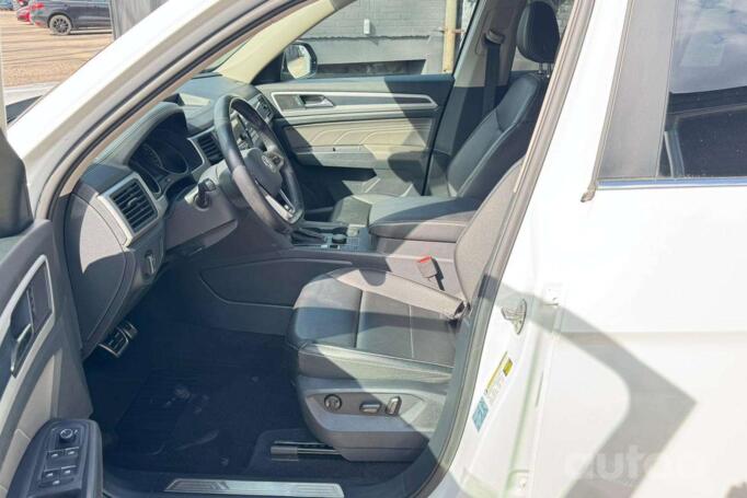Volkswagen Atlas 1 generation