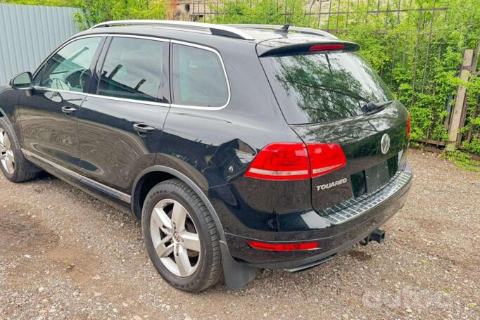 Volkswagen Touareg 2 generation Crossover