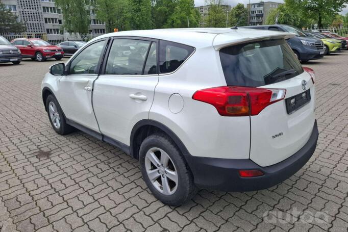 Toyota RAV4 4 generation Crossover