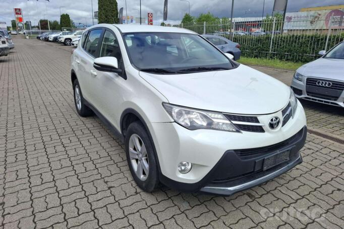 Toyota RAV4 4 generation Crossover