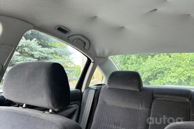 Volkswagen Passat B5 Sedan 4-doors