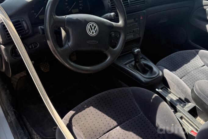 Volkswagen Passat B5 Sedan 4-doors