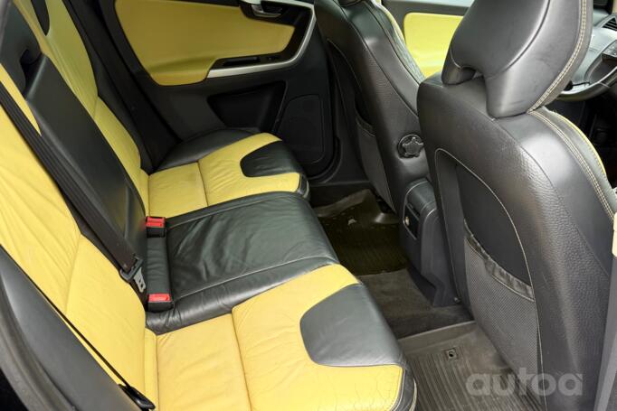 Volvo XC60 1 generation Crossover