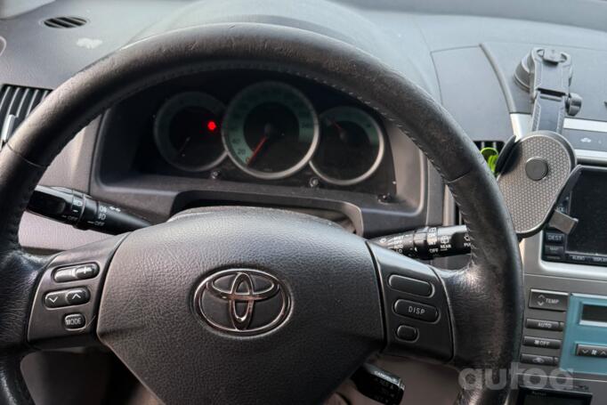 Toyota Corolla Verso 1 generation [restyling] Minivan