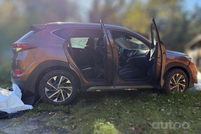 Hyundai Tucson 3 generation Crossover
