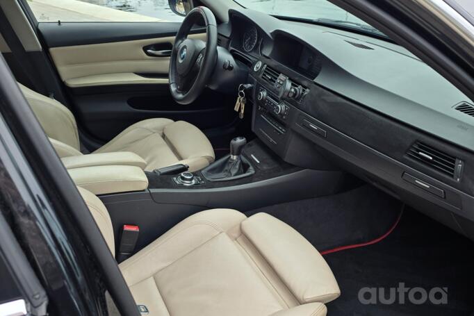 BMW 3 Series E90/E91/E92/E93 [restyling] Sedan