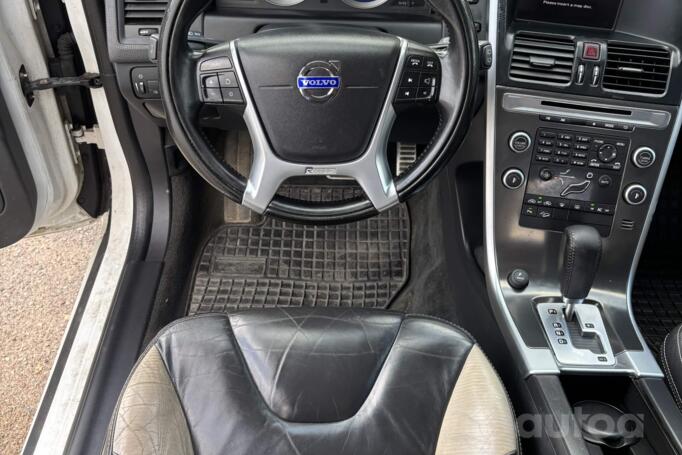 Volvo XC60 1 generation Crossover