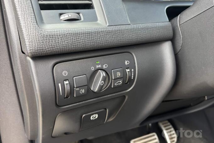 Volvo XC60 1 generation Crossover
