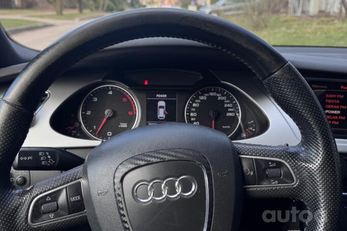 Audi A4 B8/8K wagon 5-doors