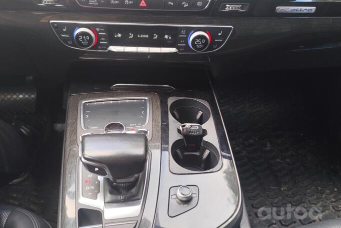 Audi Q7 4M Crossover