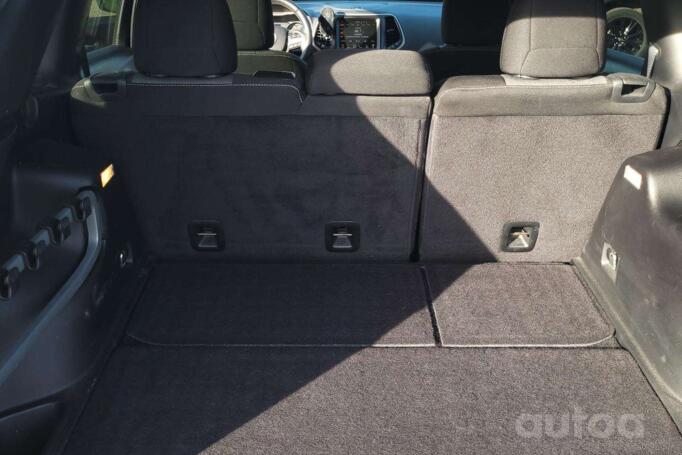 Jeep Cherokee KL SUV 5-doors