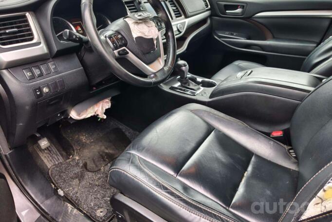 Toyota Highlander 3 generation [restyling] Crossover