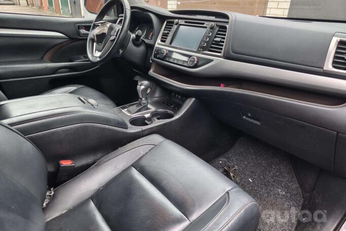 Toyota Highlander 3 generation [restyling] Crossover