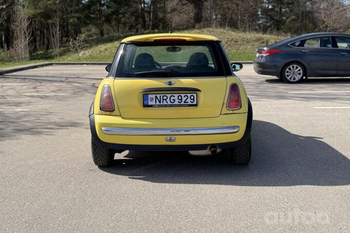 Mini One 2002