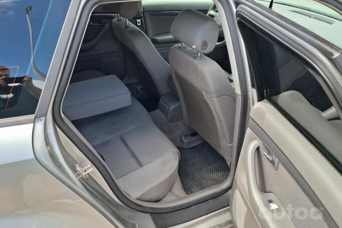 Audi A4 B6 Avant wagon 5-doors