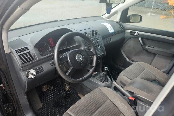 Volkswagen Touran 1 generation Minivan