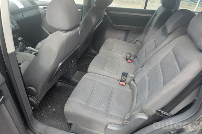 Volkswagen Touran 1 generation Minivan