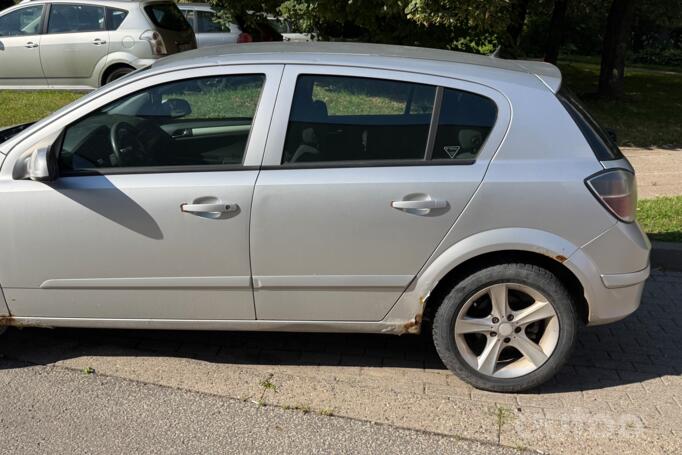 Opel Astra H [restyling]