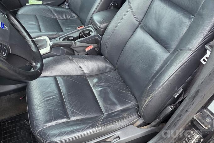 Volvo V50 1 generation [restyling]