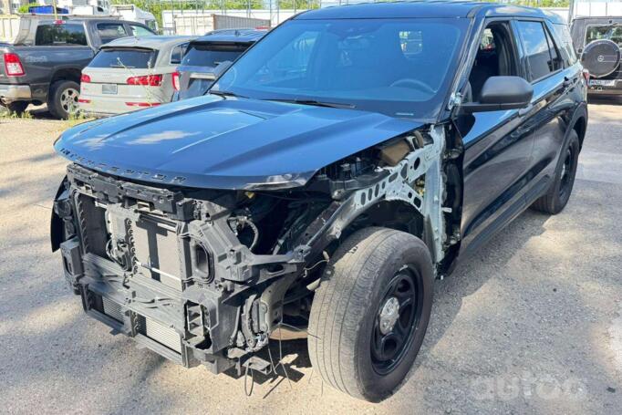 Ford Explorer 6 generation SUV