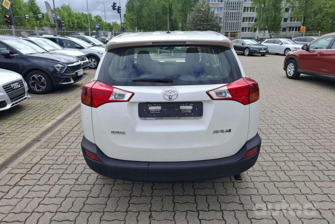 Toyota RAV4 4 generation Crossover
