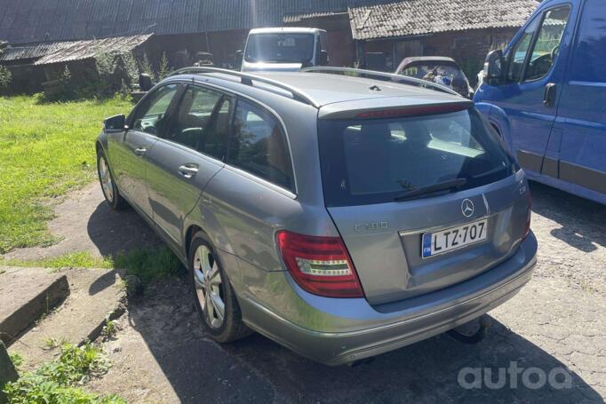 Mercedes-Benz C180 2013