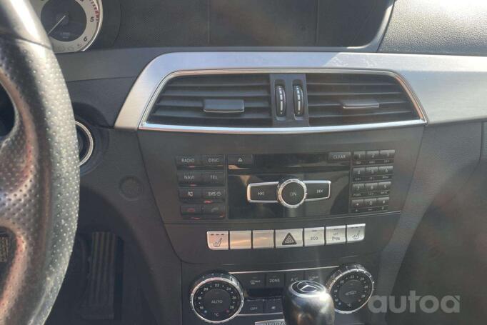 Mercedes-Benz C180 2013