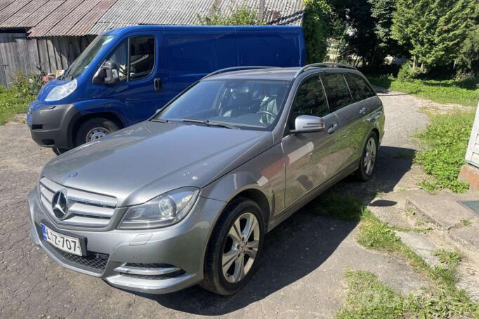 Mercedes-Benz C180 2013