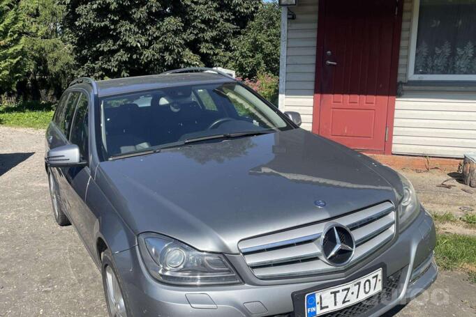 Mercedes-Benz C180 2013