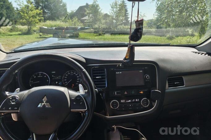 Mitsubishi Outlander 3 generation [3th restyling] Crossover