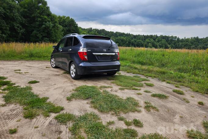 Honda FR-V 1 generation Minivan