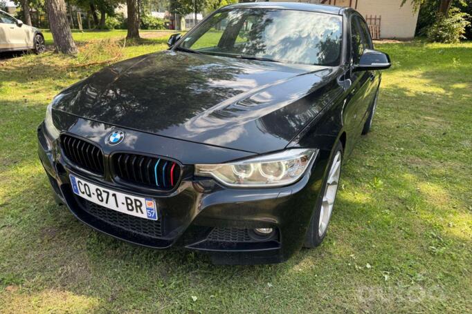 BMW 320 2013