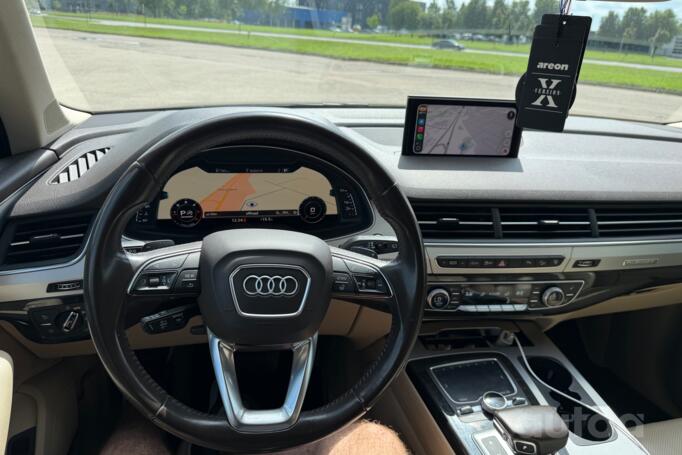 Audi Q7 4M Crossover