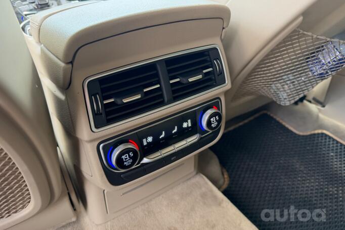 Audi Q7 4M Crossover