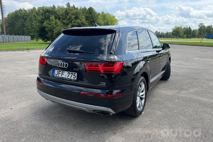 Audi Q7 4M Crossover