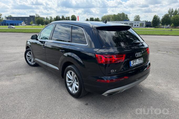 Audi Q7 4M Crossover