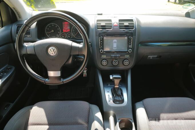 Volkswagen Golf 5 generation Hatchback 5-doors