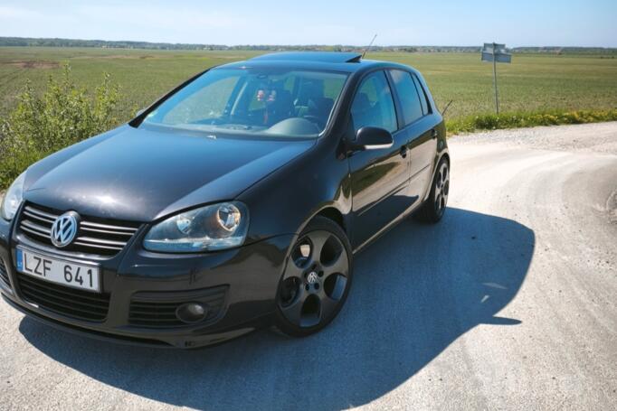 Volkswagen Golf 5 generation Hatchback 5-doors