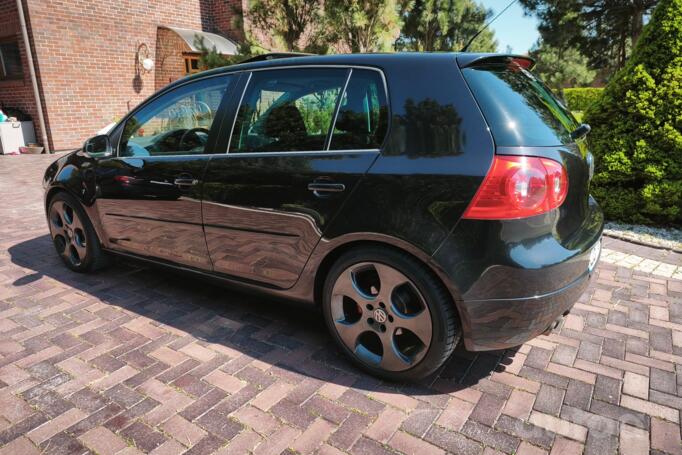 Volkswagen Golf 5 generation Hatchback 5-doors