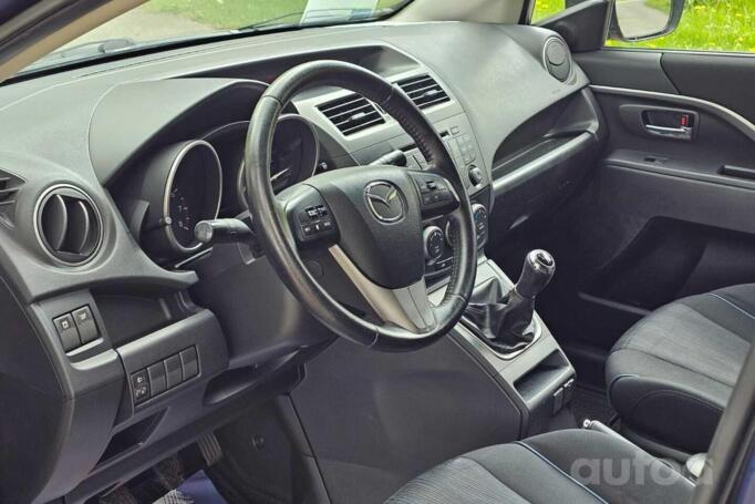 Mazda 5 2011